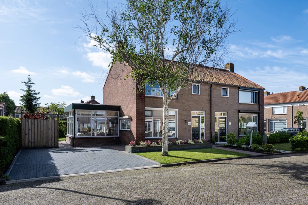 Prins Bernhardstraat 13, Stellendam