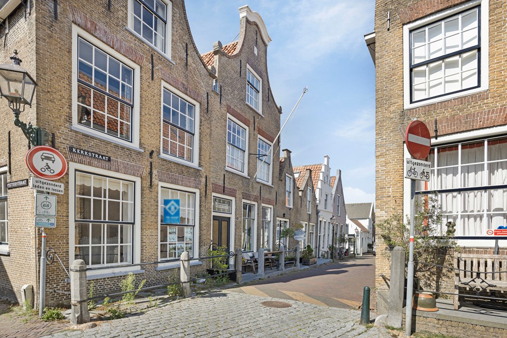 Kerkstraat 1, Goedereede